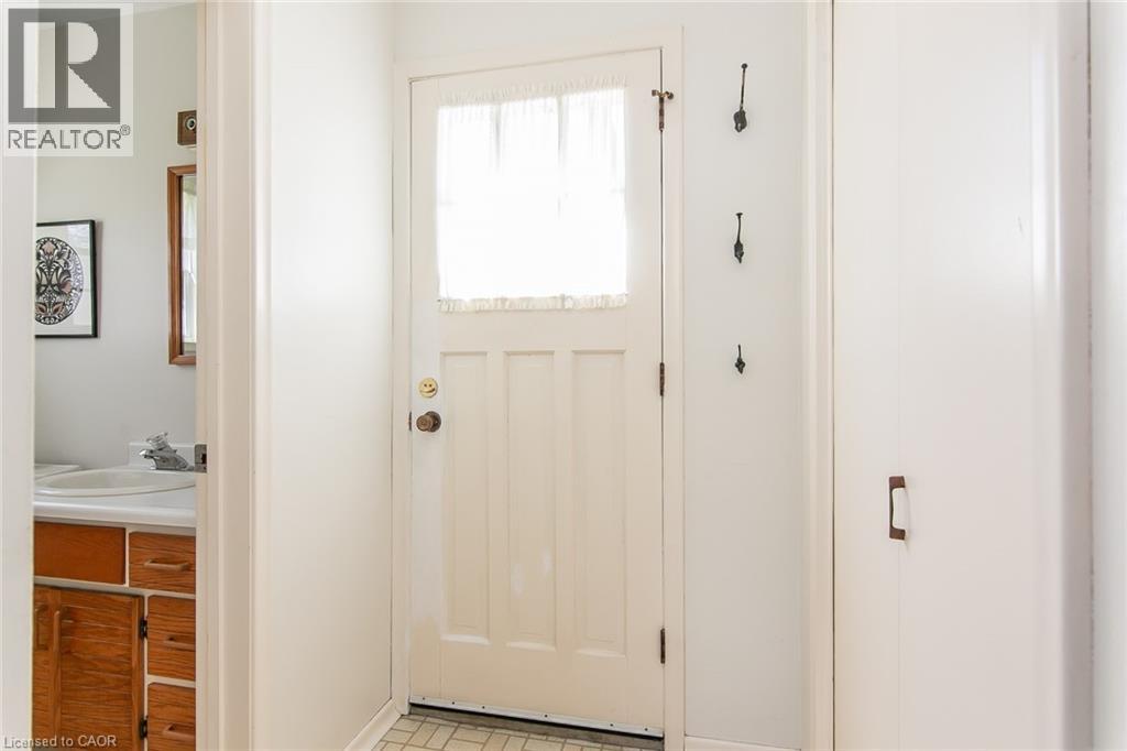 70 INWOOD Crescent thumbnail 24