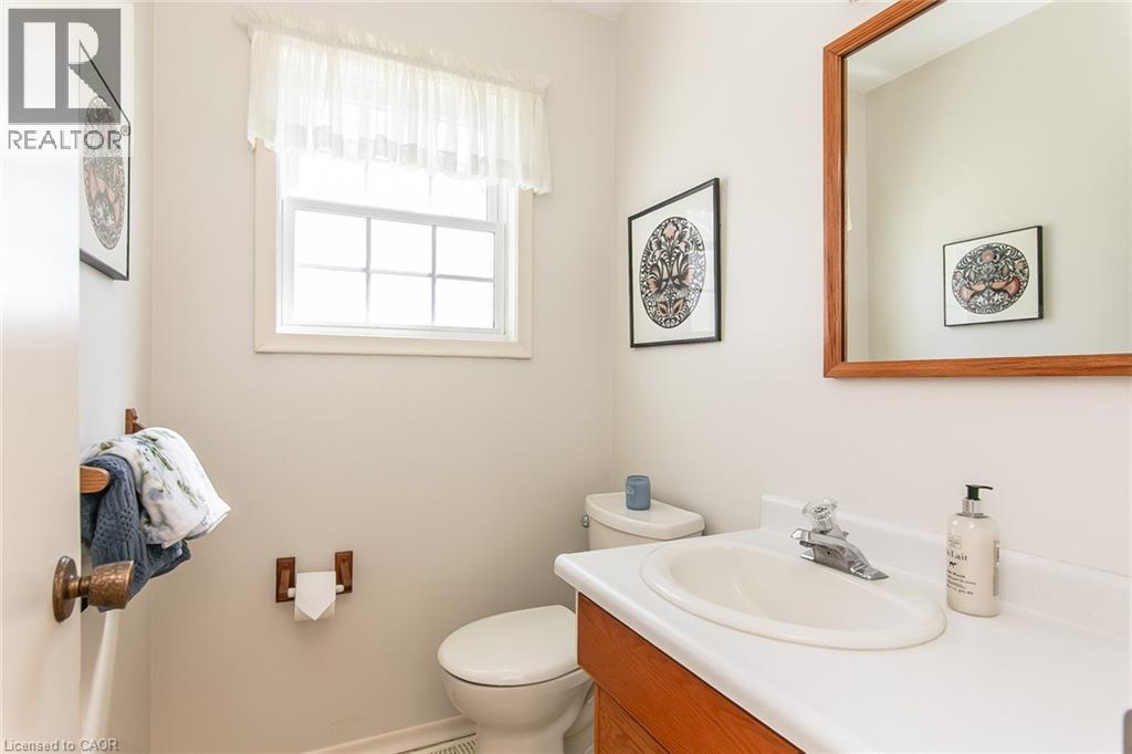 70 INWOOD Crescent thumbnail 25