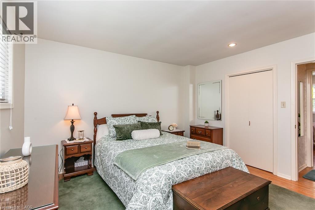 70 INWOOD Crescent thumbnail 28