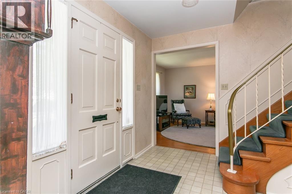 70 INWOOD Crescent thumbnail 6