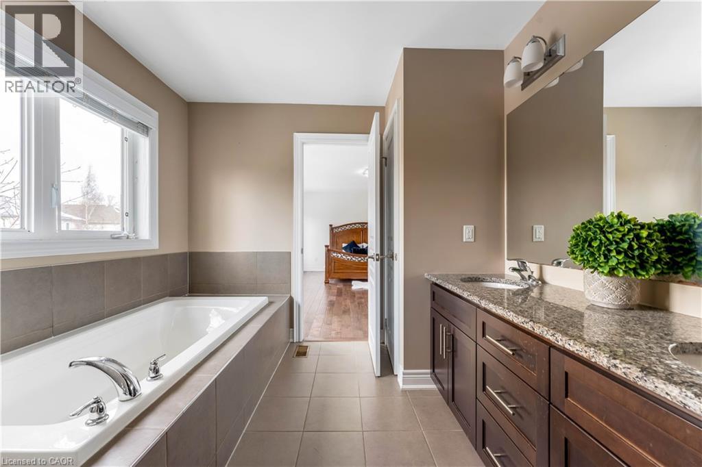 145 REDTAIL Street thumbnail 24