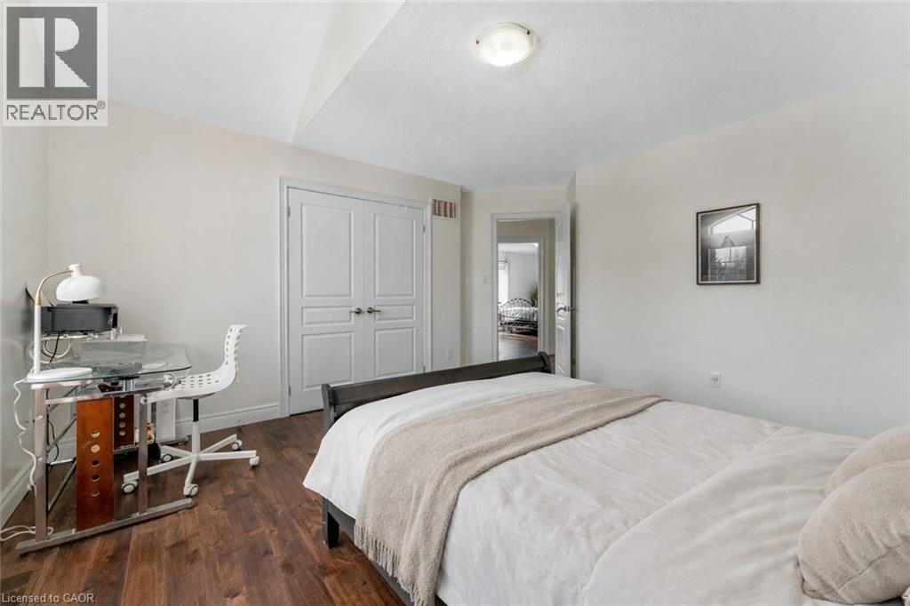 145 REDTAIL Street thumbnail 30