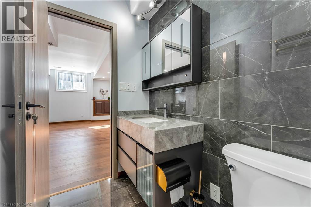 145 REDTAIL Street thumbnail 40