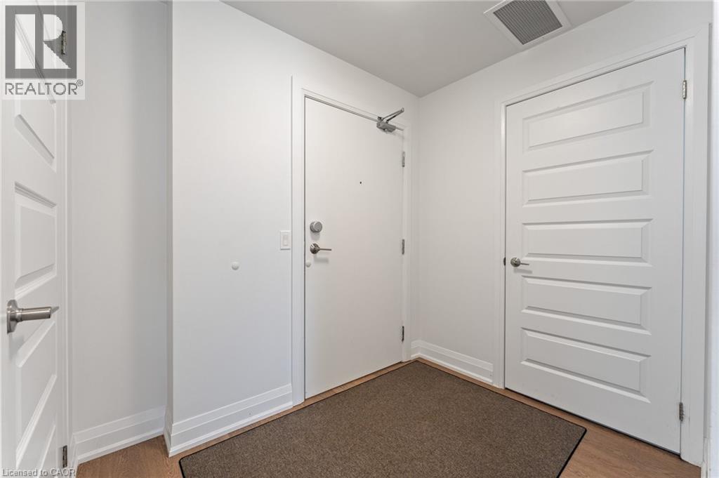 88 GIBSON Street Unit# 209 thumbnail 2