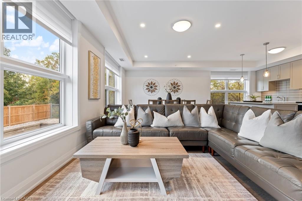 88 GIBSON Street Unit# 209 thumbnail 4