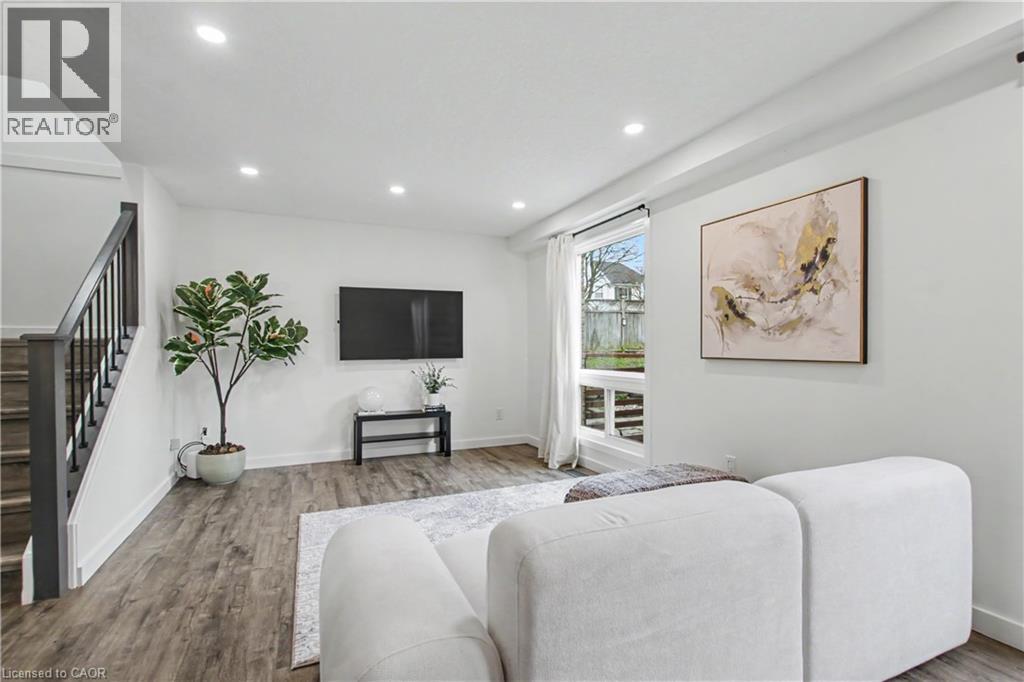 7 WYCLIFFE Place thumbnail 17