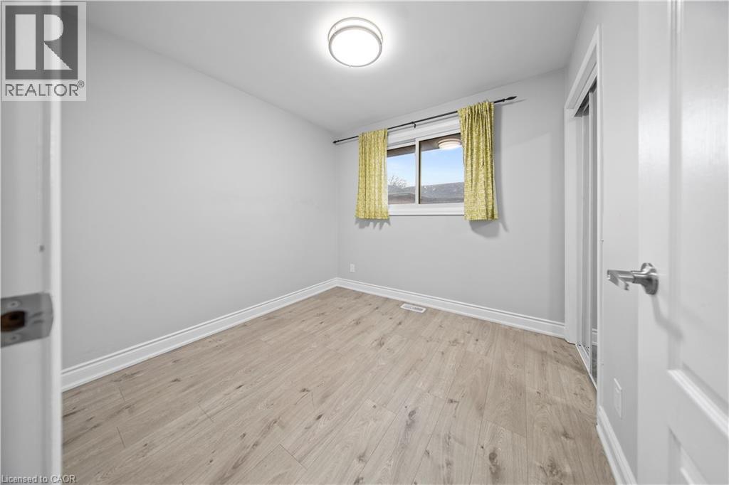 42 TUPPER Crescent thumbnail 14