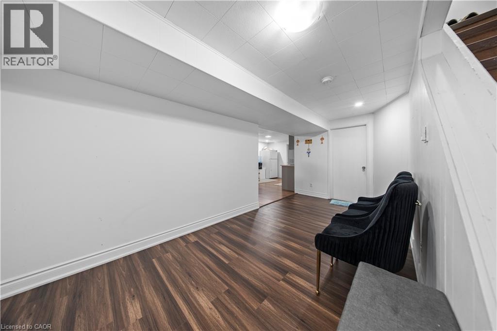 42 TUPPER Crescent thumbnail 18