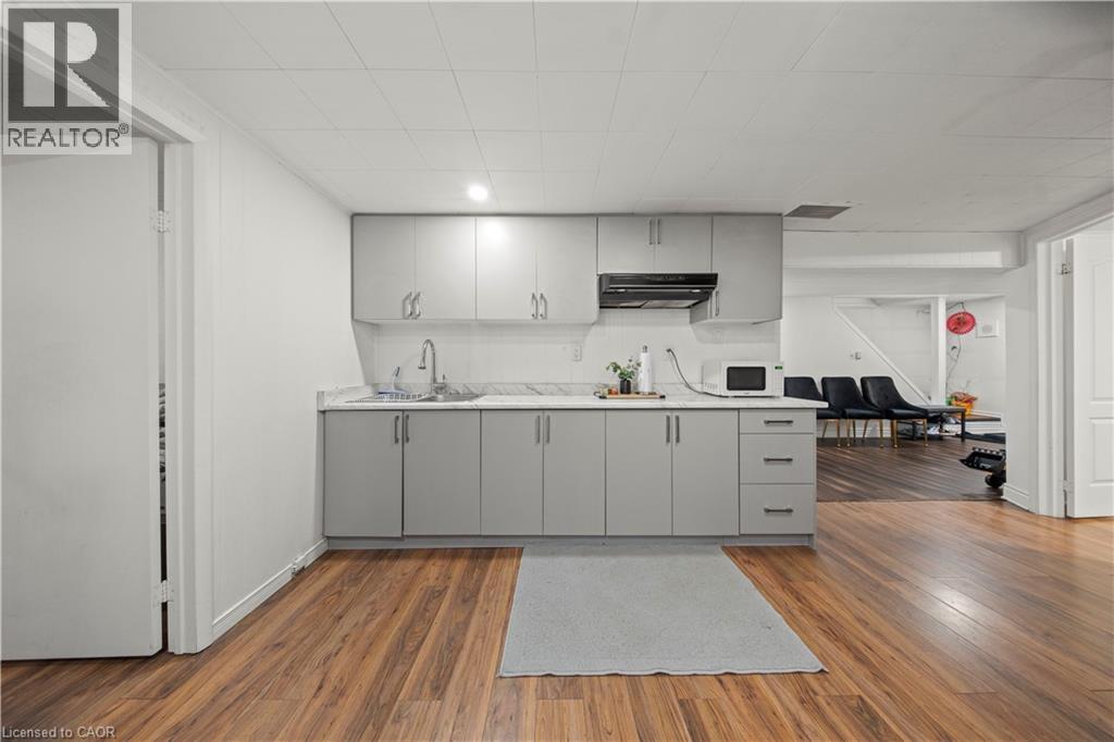 42 TUPPER Crescent thumbnail 20