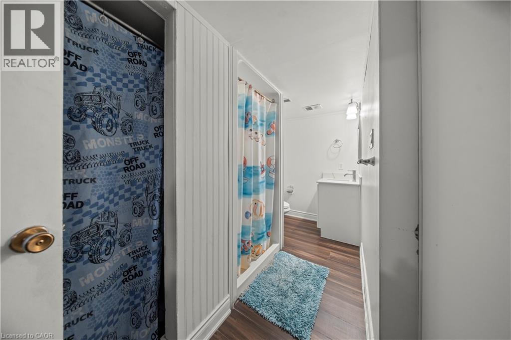 42 TUPPER Crescent thumbnail 22