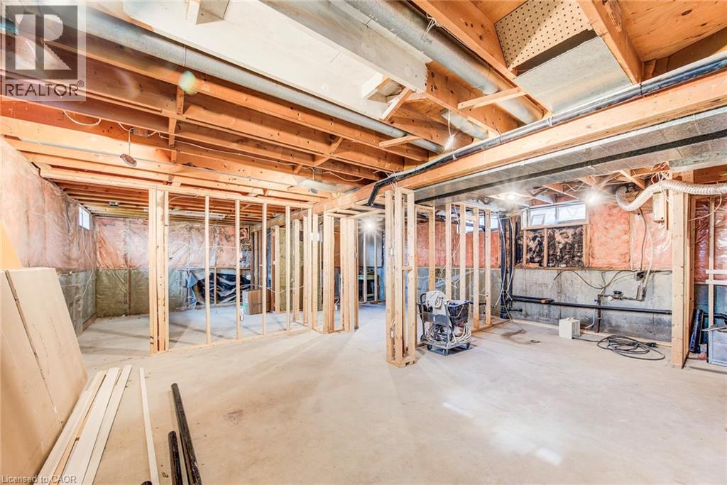 183 DINISON Crescent thumbnail 22