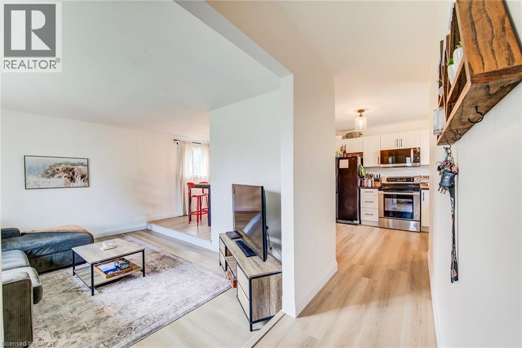 183 DINISON Crescent thumbnail 7