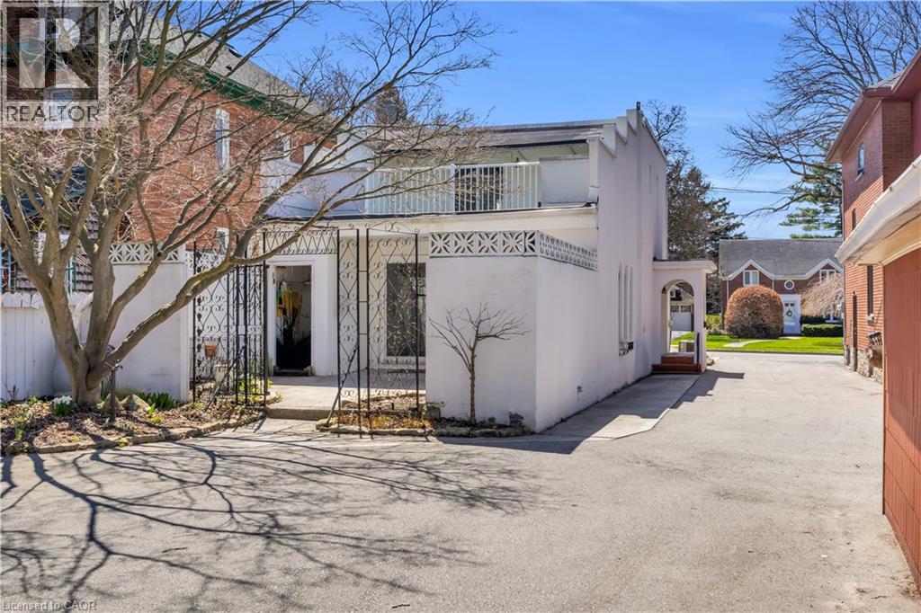 443 DUKE Street thumbnail 40