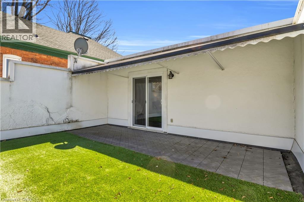 443 DUKE Street thumbnail 31