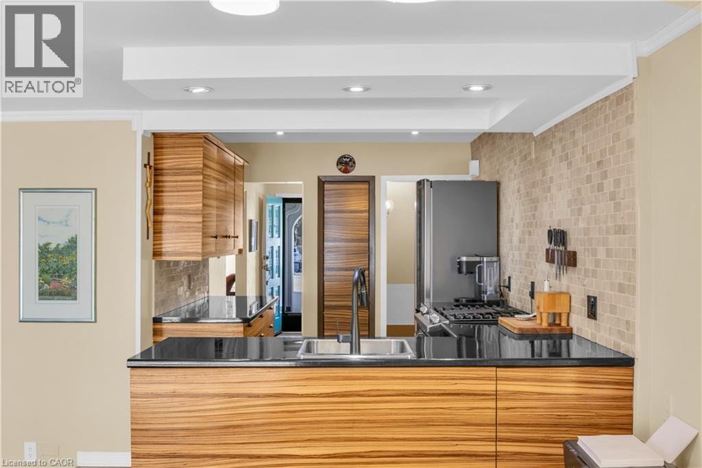 443 DUKE Street thumbnail 24