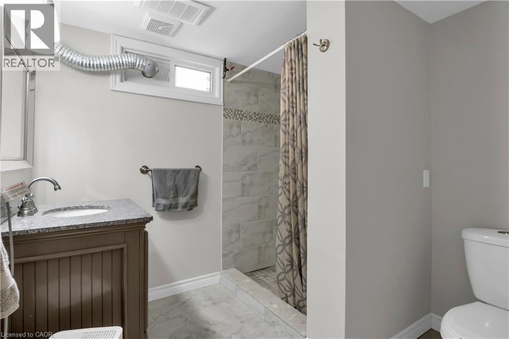 443 DUKE Street thumbnail 34