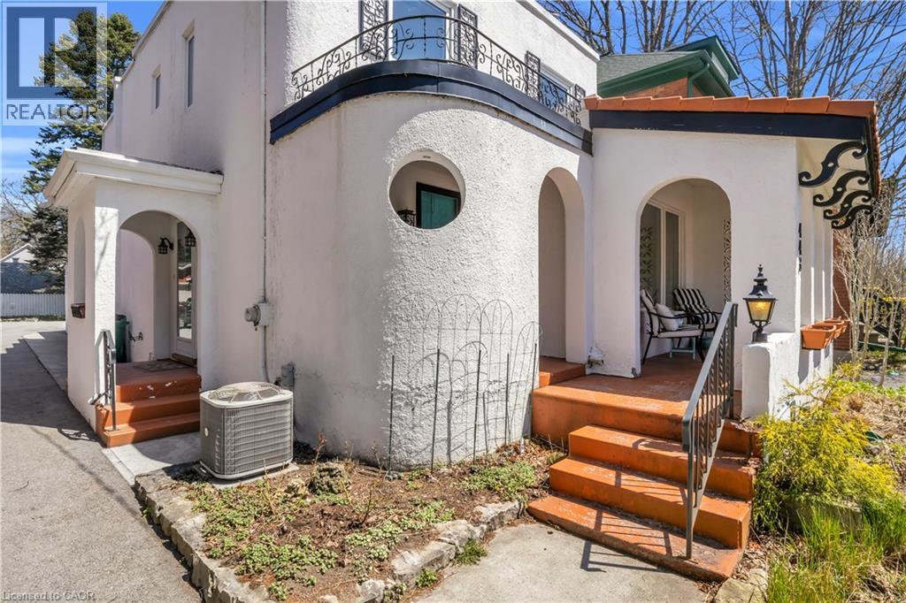 443 DUKE Street thumbnail 4