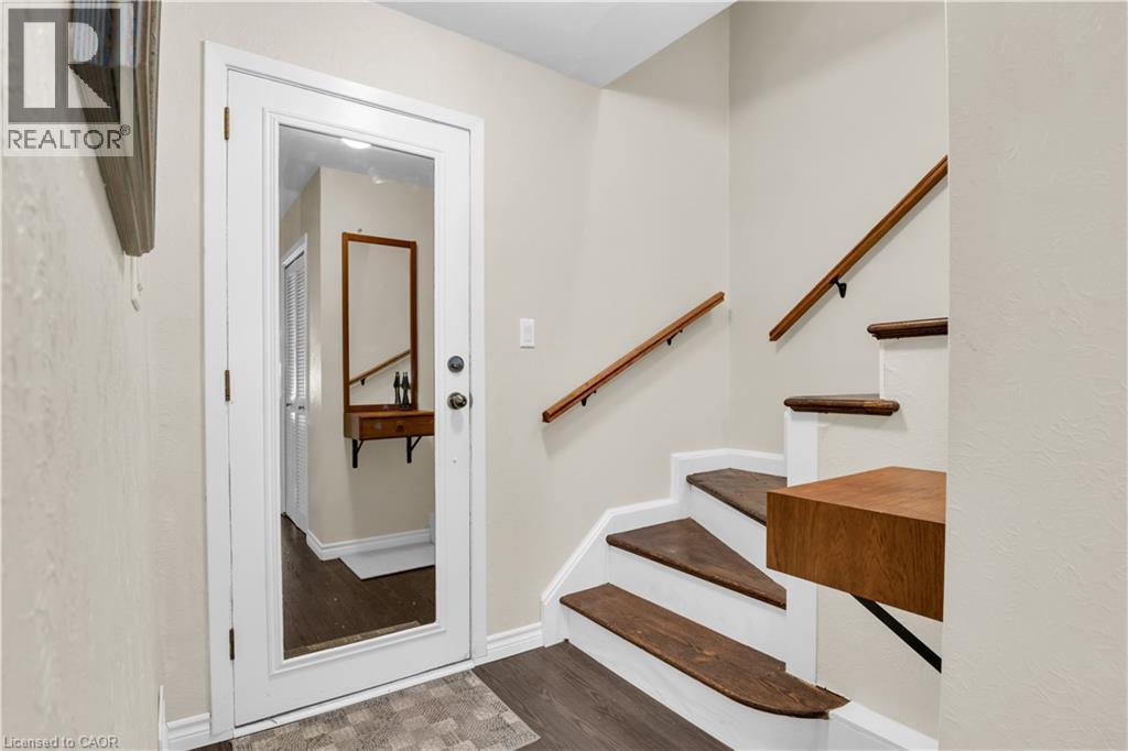 443 DUKE Street thumbnail 9