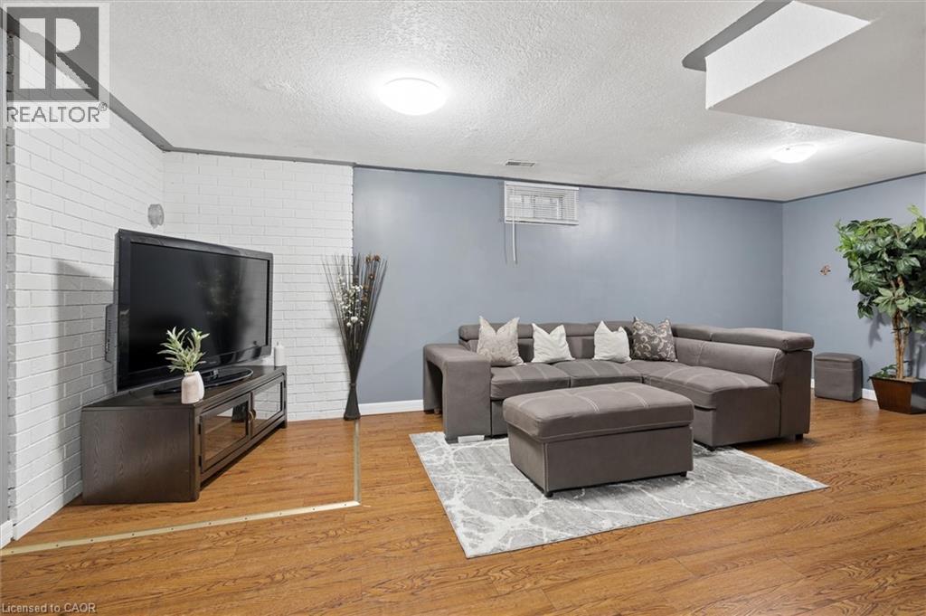 14 WYCLIFFE Place thumbnail 25