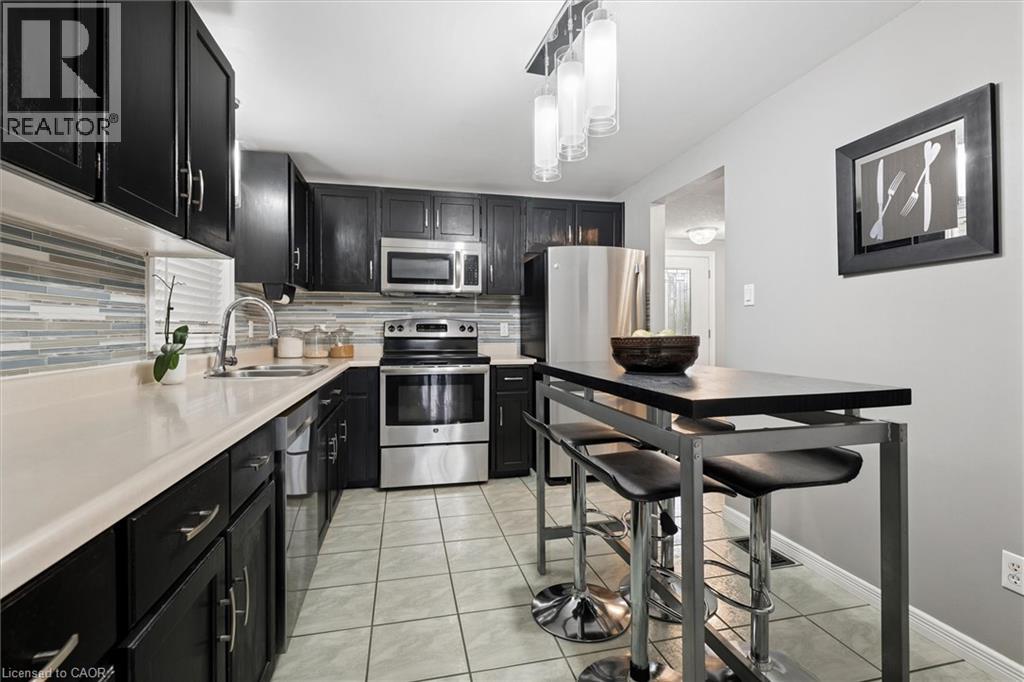 14 WYCLIFFE Place thumbnail 5