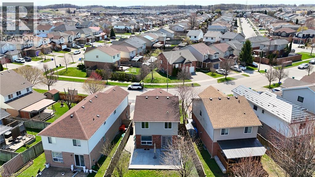 11 LEMONBALM Street thumbnail 30