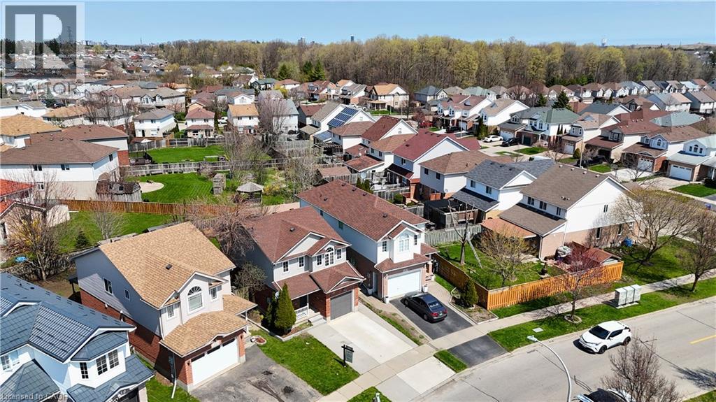 11 LEMONBALM Street thumbnail 33