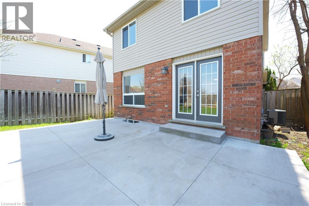 11 LEMONBALM Street thumbnail 7