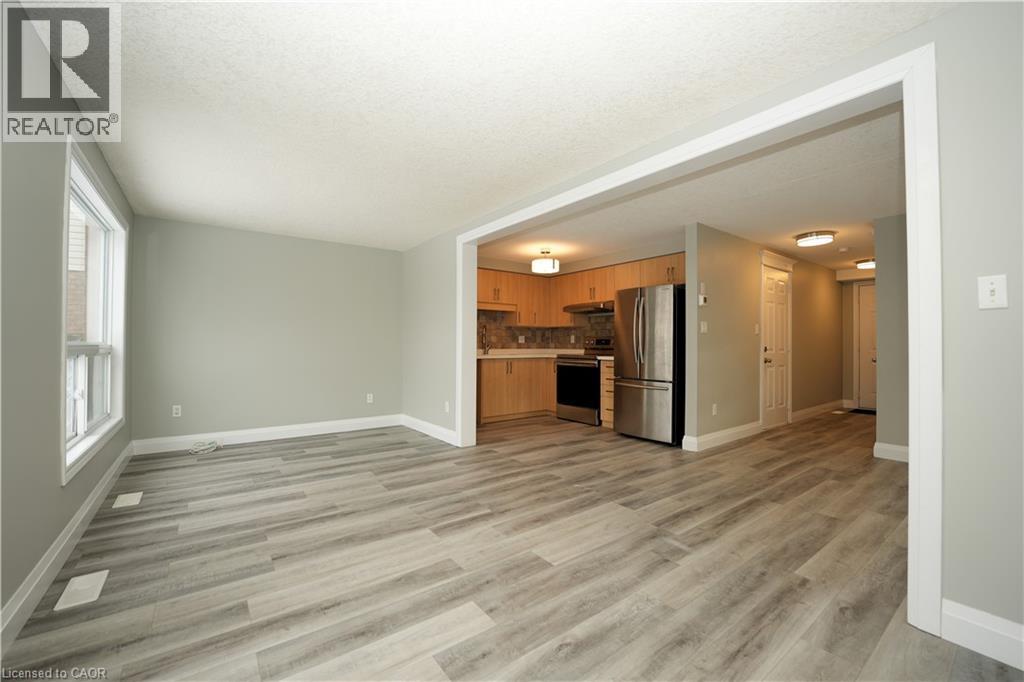 11 LEMONBALM Street thumbnail 13