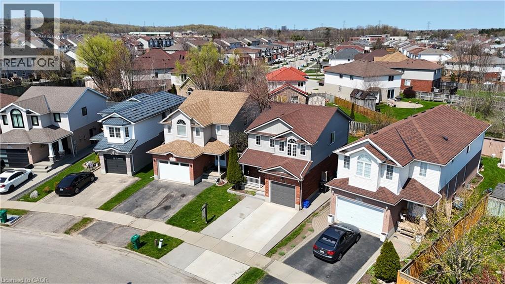 11 LEMONBALM Street thumbnail 35