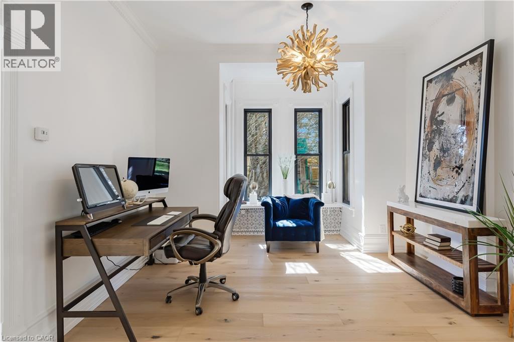 24 PARK Avenue thumbnail 28