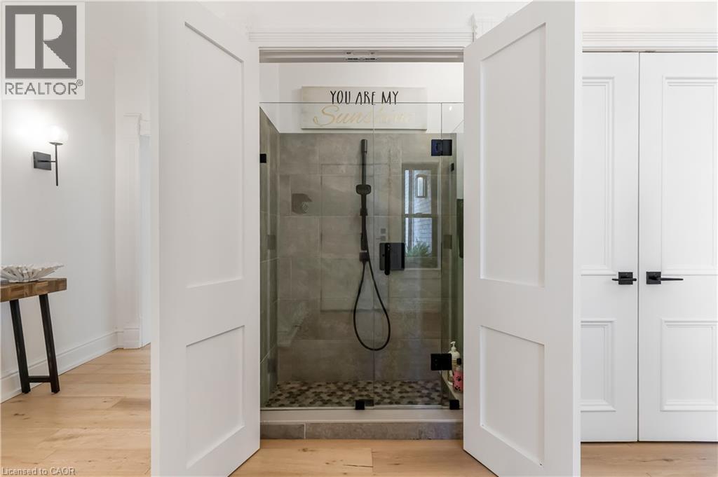 24 PARK Avenue thumbnail 30