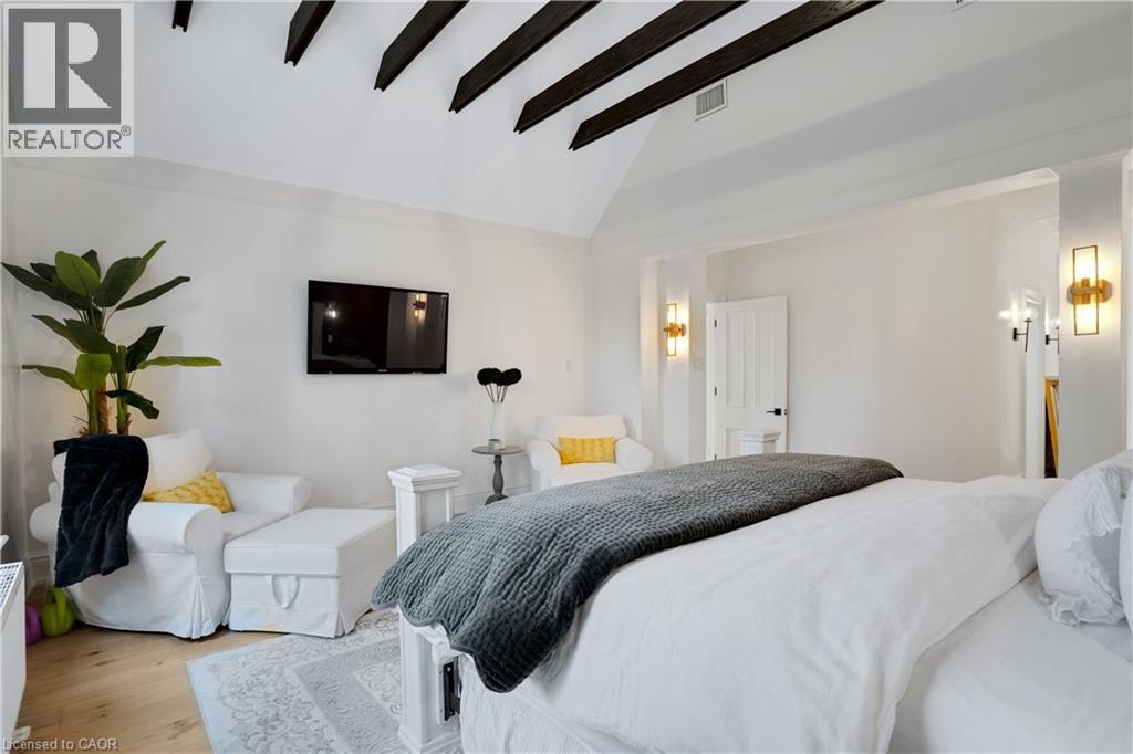 24 PARK Avenue thumbnail 33