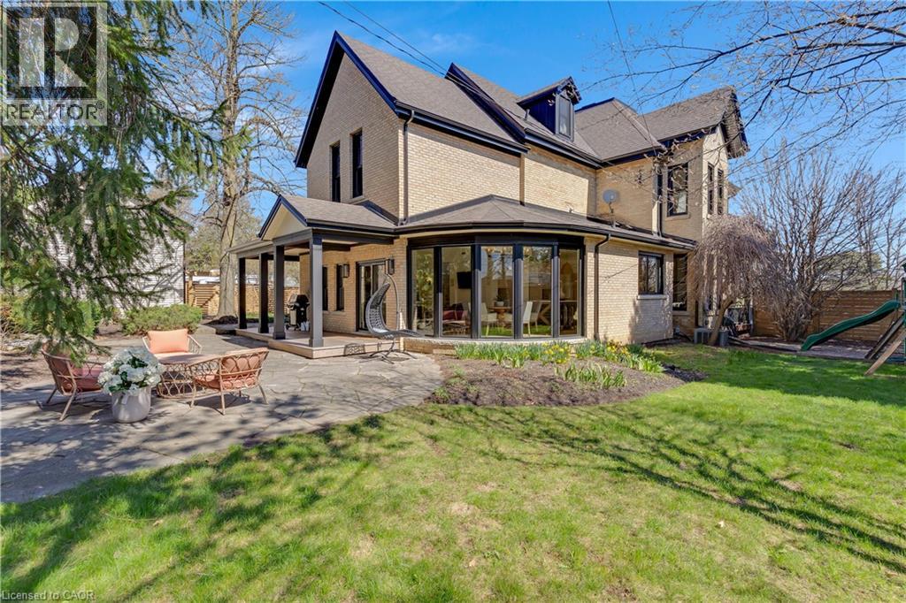 24 PARK Avenue thumbnail 4