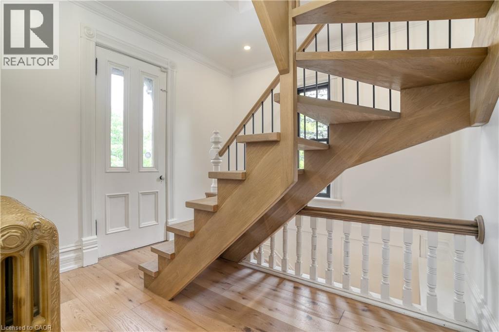 24 PARK Avenue thumbnail 44