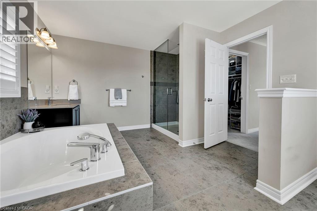 15 PIETER VOS Drive thumbnail 19