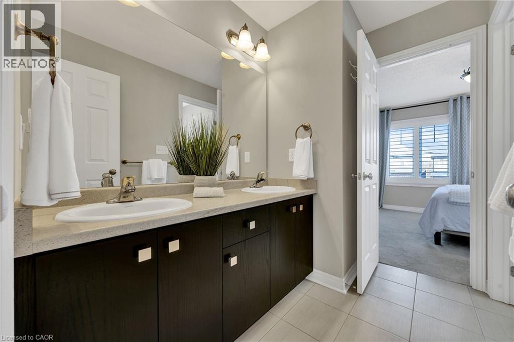 15 PIETER VOS Drive thumbnail 25