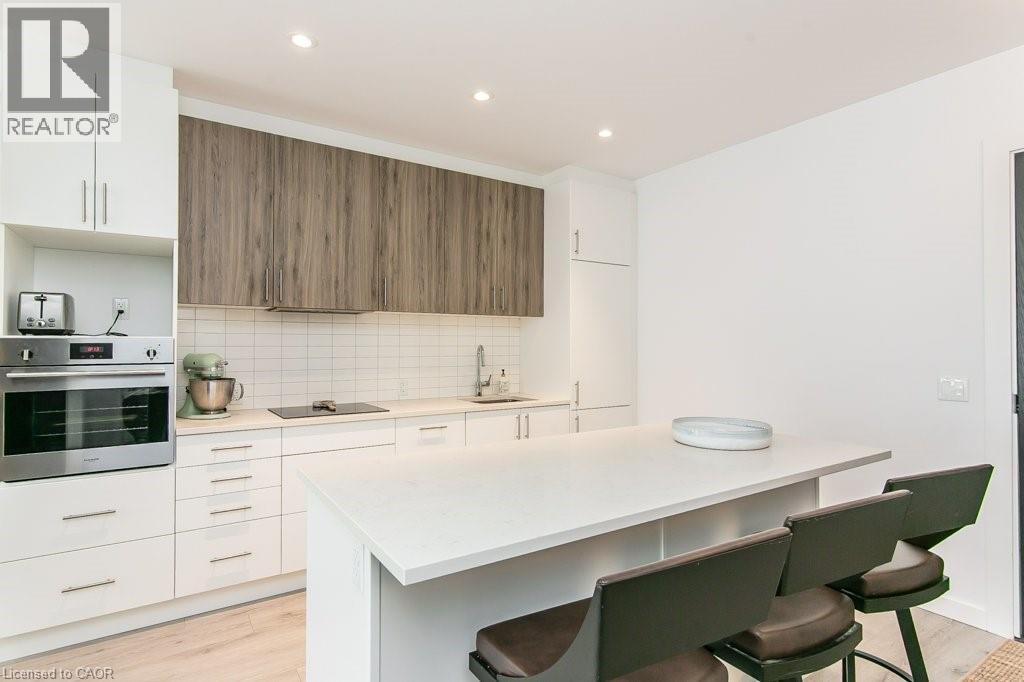 181 KING Street S Unit# 1010 thumbnail 10