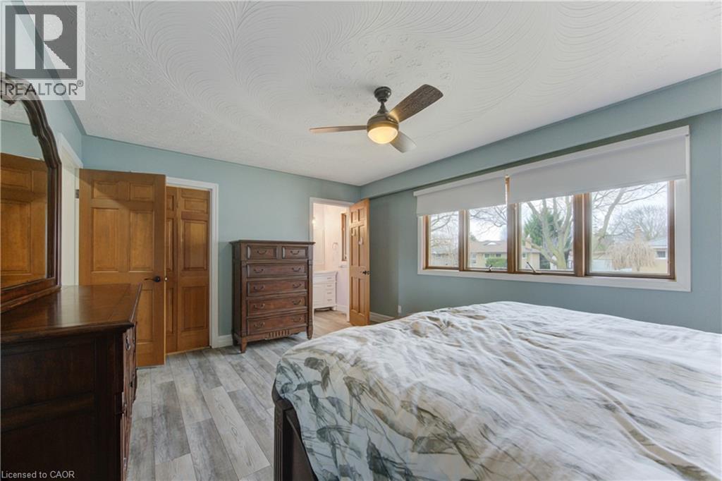 449 GREENFIELD Avenue thumbnail 16