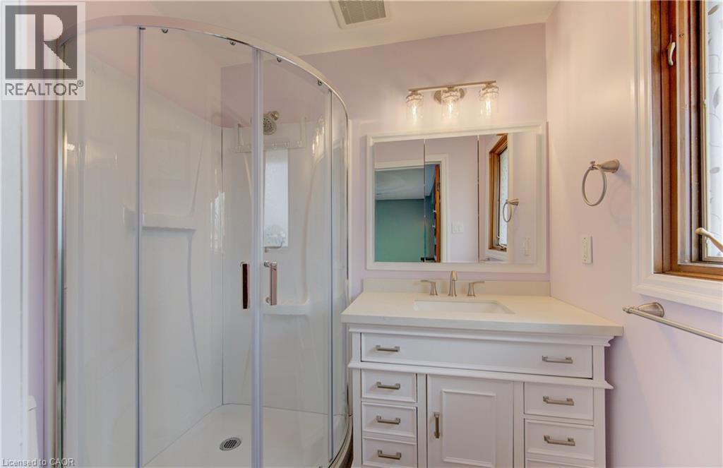 449 GREENFIELD Avenue thumbnail 17