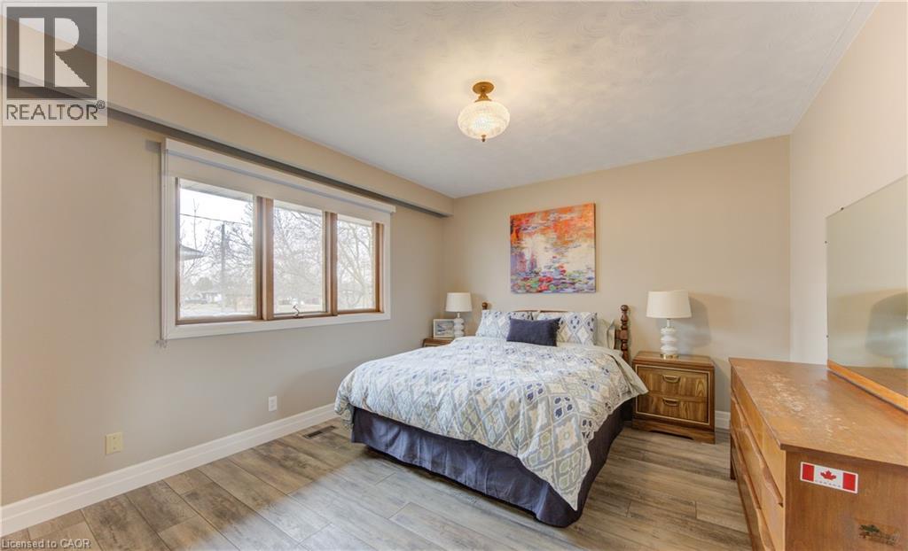 449 GREENFIELD Avenue thumbnail 18