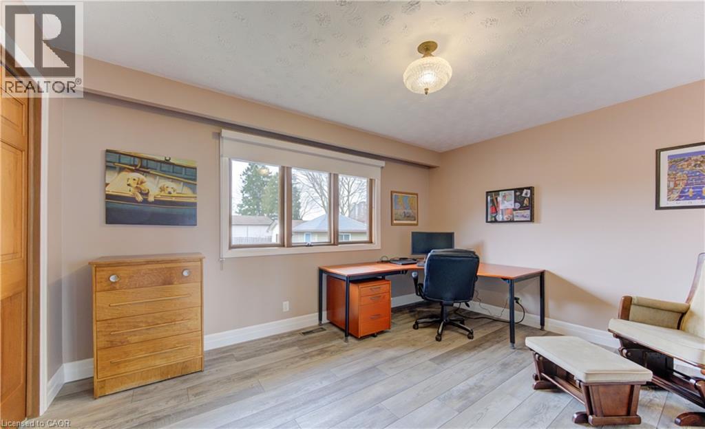 449 GREENFIELD Avenue thumbnail 19