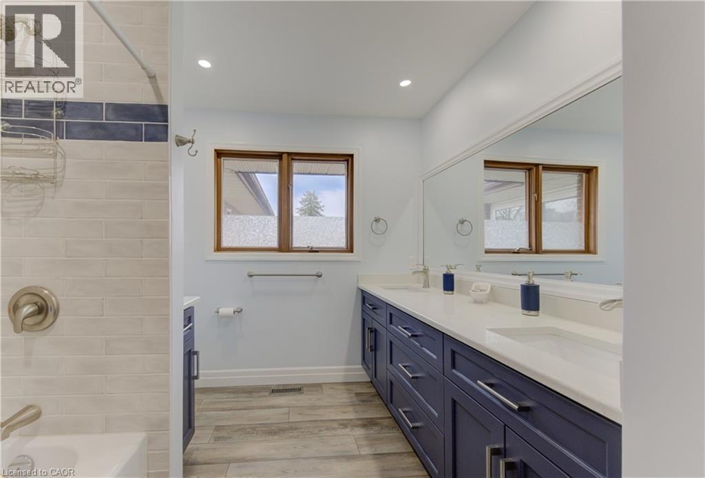 449 GREENFIELD Avenue thumbnail 20