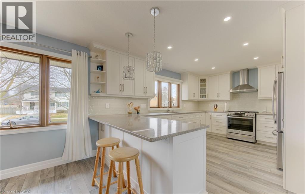 449 GREENFIELD Avenue thumbnail 11