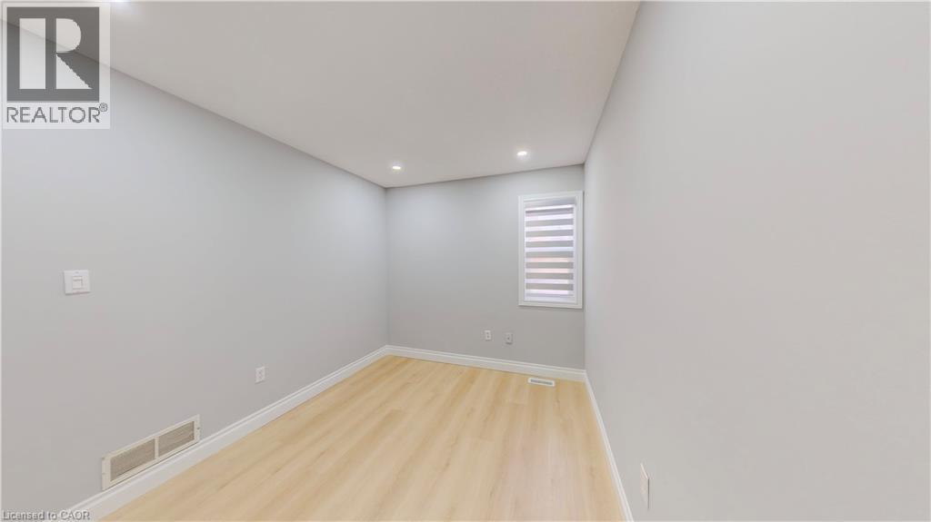 133 WAKE ROBIN Drive thumbnail 14