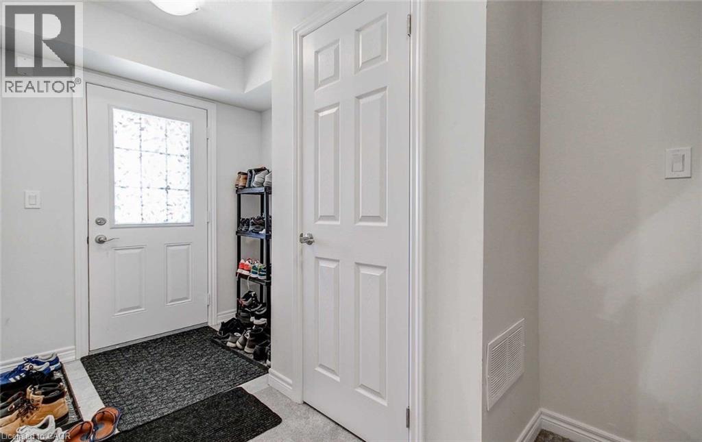 582 LINDEN Street thumbnail 2