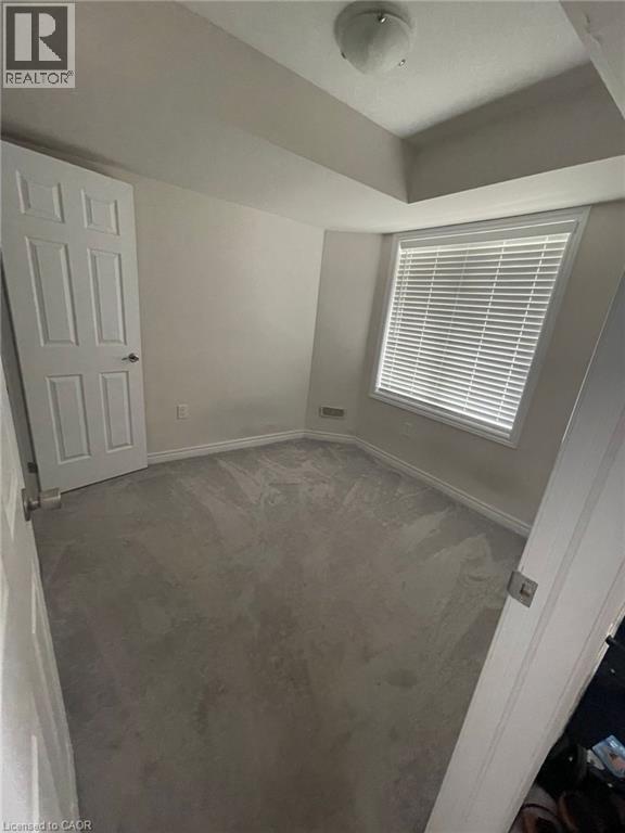 582 LINDEN Street thumbnail 21