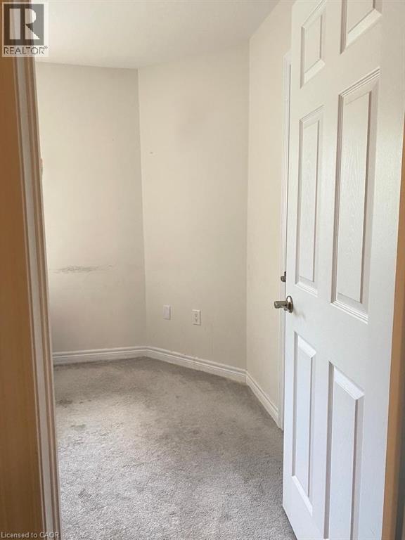 582 LINDEN Street thumbnail 26