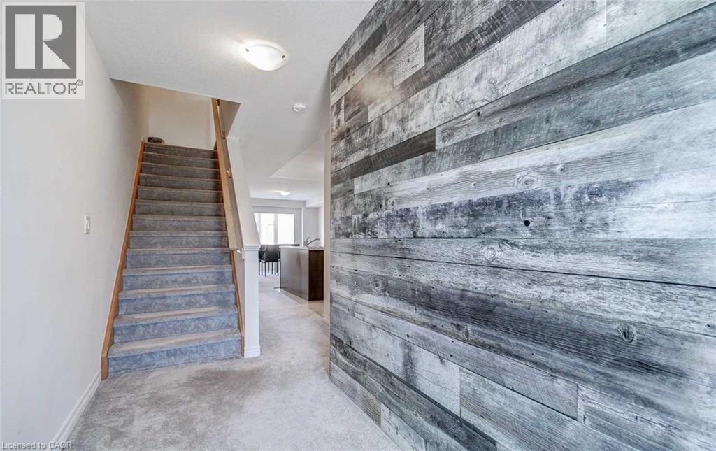 582 LINDEN Street thumbnail 3