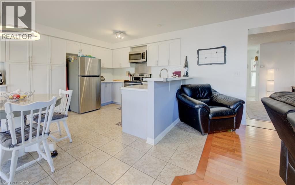 12 BUGDALE Drive thumbnail 16