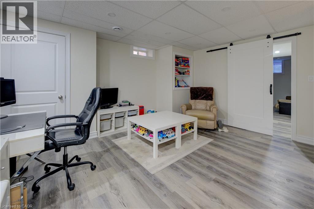 12 BUGDALE Drive thumbnail 31